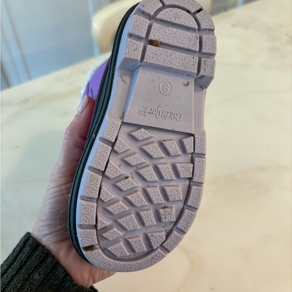 Girls Cat& Jack Winter Boots. Worn Once. - Picture 3 of 3